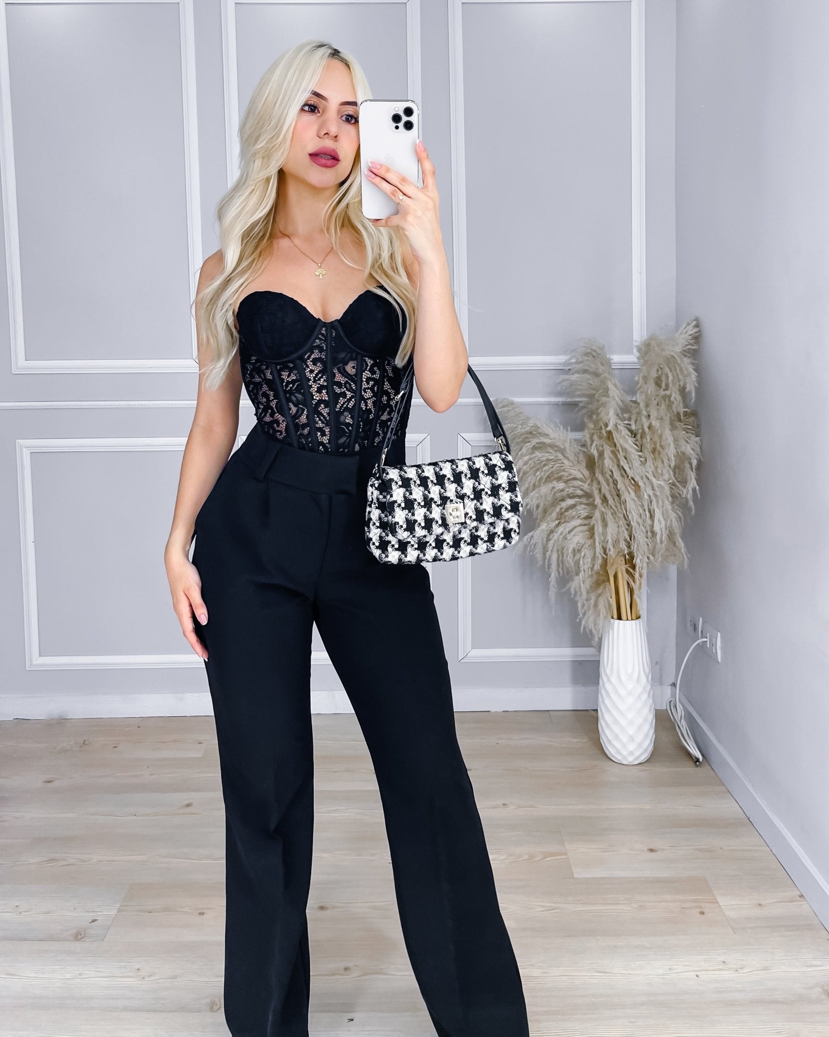 CORSET DE ENCAJE NEGRO- MYSELF