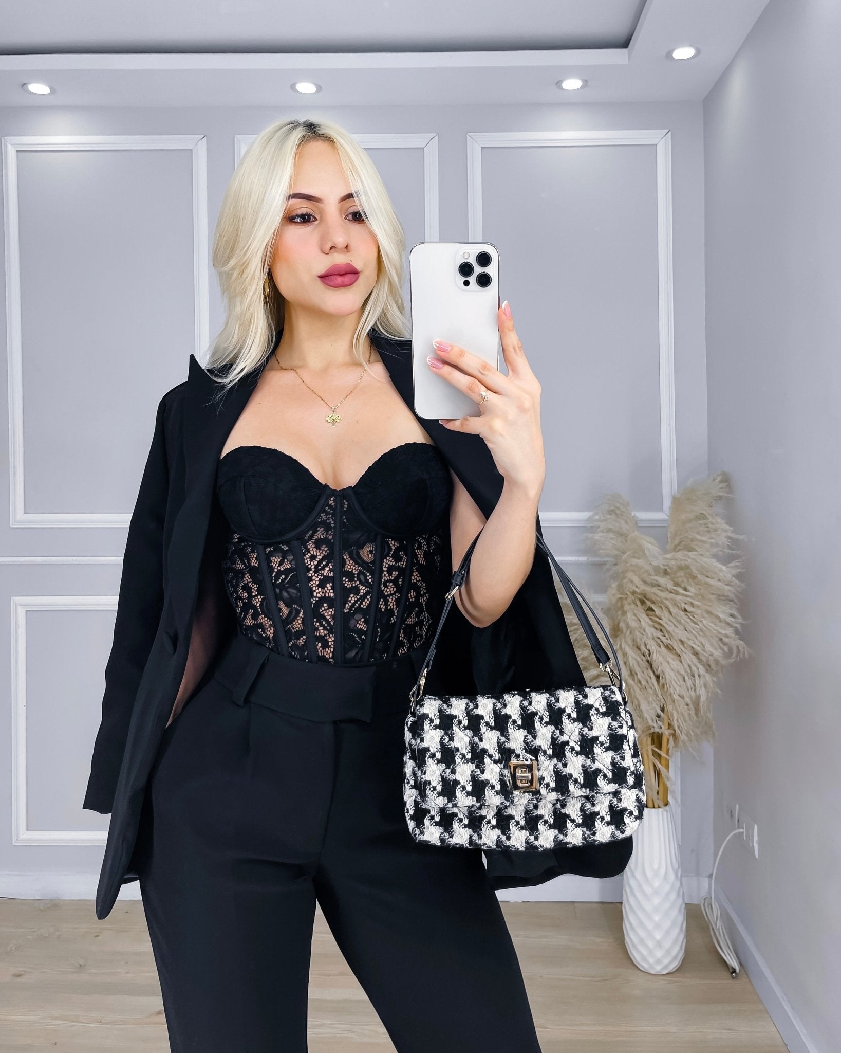 CORSET DE ENCAJE NEGRO- MYSELF